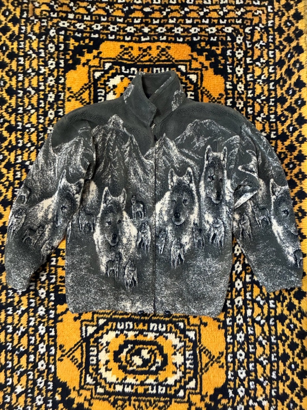 Vintage Mazmania Wolf Print Fleece Jacket